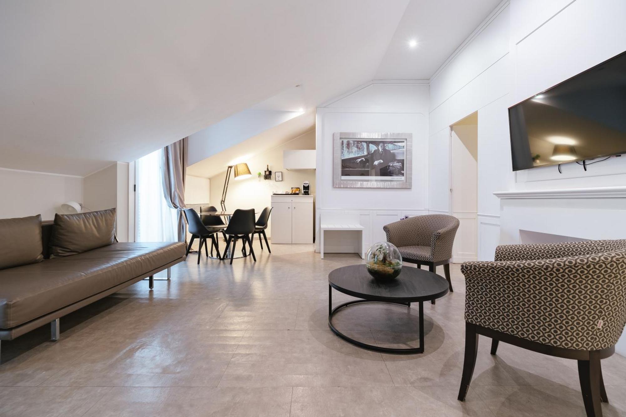 Montenapoleone Suites — Photos 3